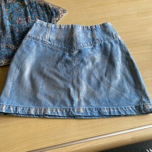 NWOT jean skirt size small waist 25 hip 34 length 17 House of Harlow